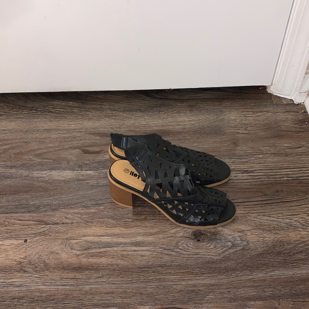 Black short outside heel